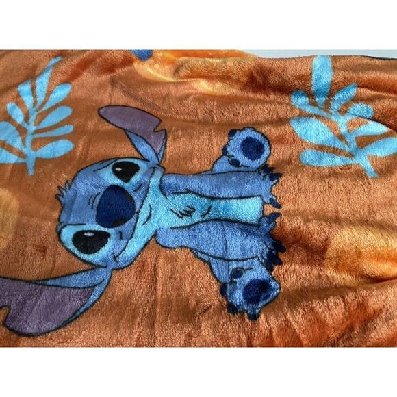 Disney Stitch Halloween Plush Throw Blanket Pumpkin Orange  50 X 70” Autumn Fall - Picture 9 of 12